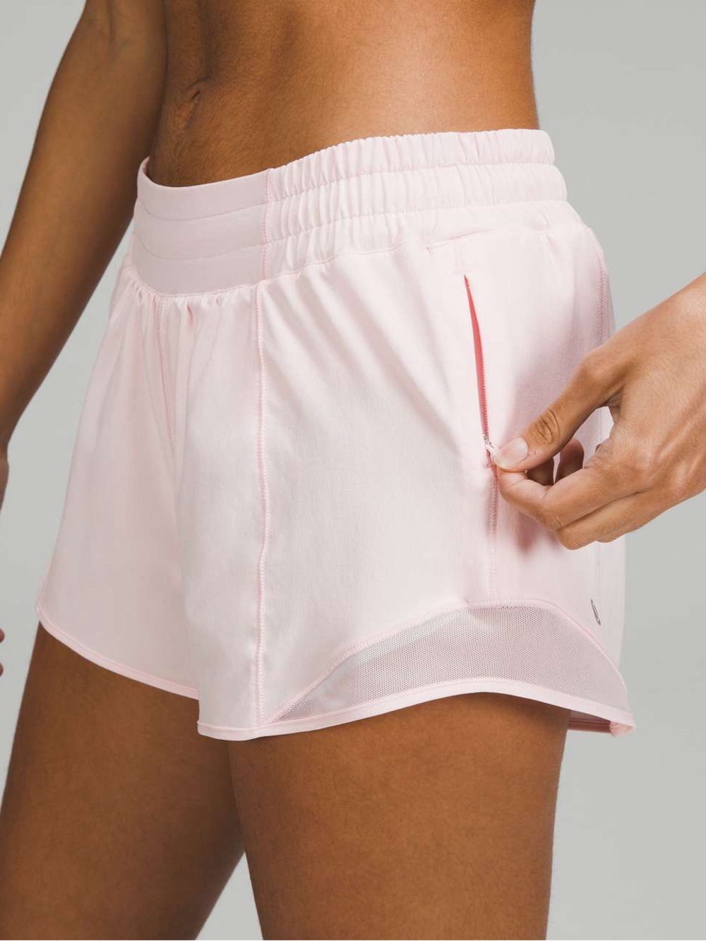 Lululemon Hotty Hot Low-Rise Lined Short 2.5” inseam Size 10 Light Pink